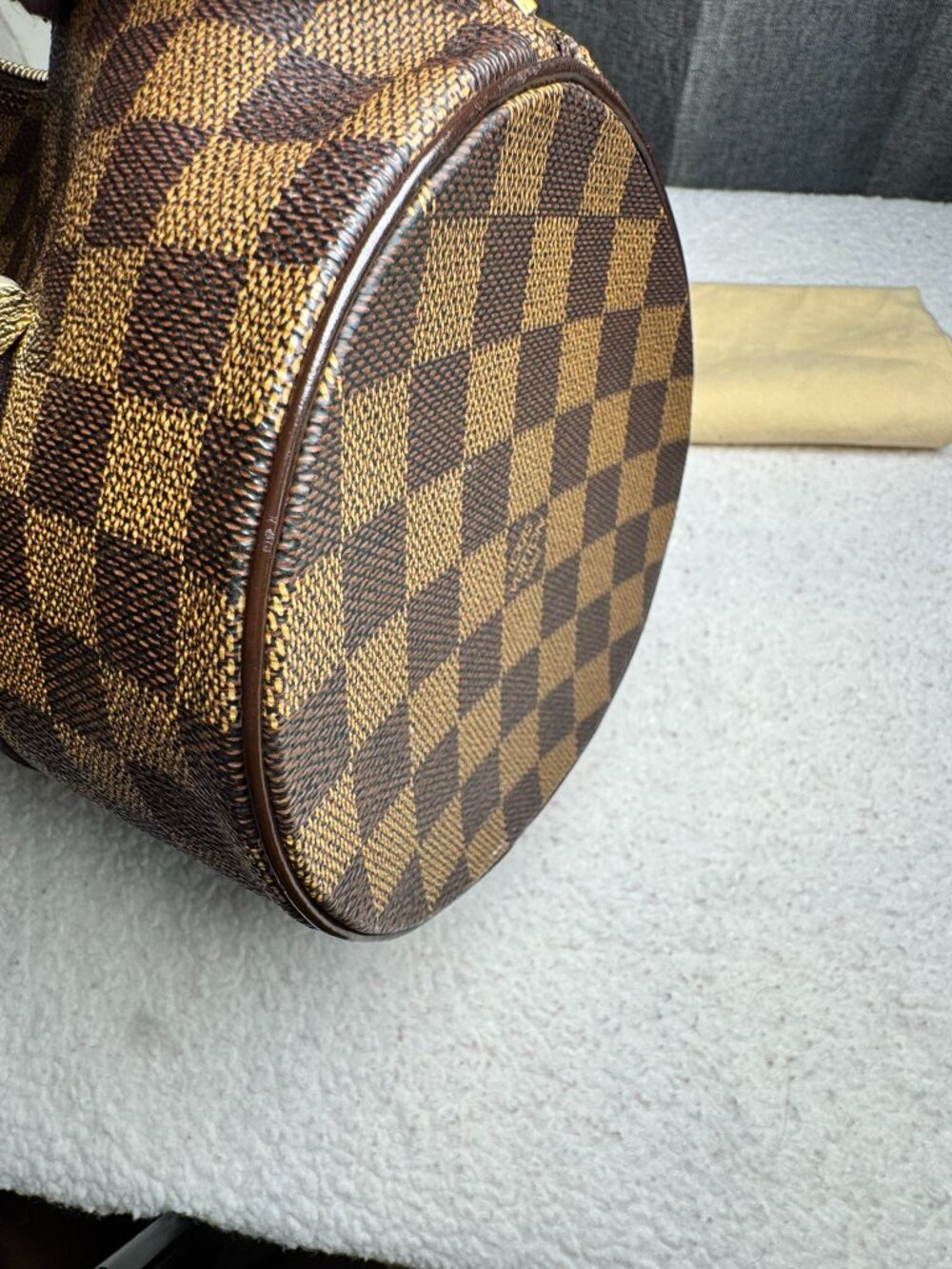 LOUIS VUITTON Authentic Papillon 30 in Damier Ebene - Picture 6 of 14